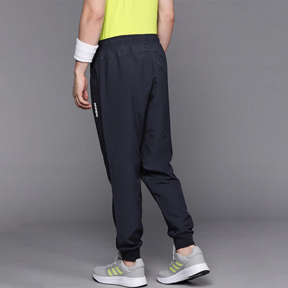 https://www.weardropz.com/products/men-navy-blue-stanford-solid-joggers