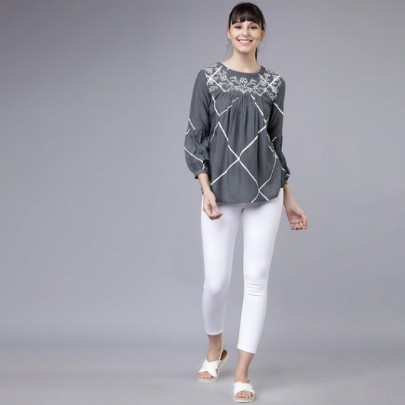 https://www.weardropz.com/products/women-grey-and-white-printed-a-line-top