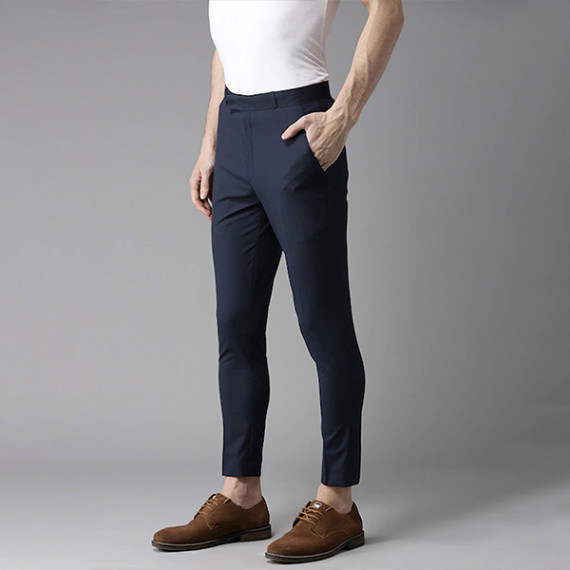 https://www.weardropz.com/products/men-navy-blue-tapered-fit-trousers