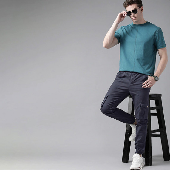 https://www.weardropz.com/products/men-navy-blue-solid-mid-rise-woven-pure-cotten-cargo-trousers