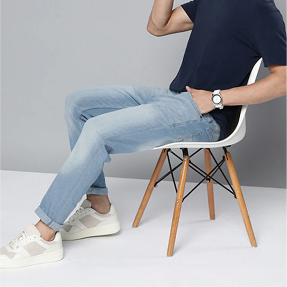 https://www.weardropz.com/products/men-blue-slim-tapered-fit-light-fade-stretchable-jeans