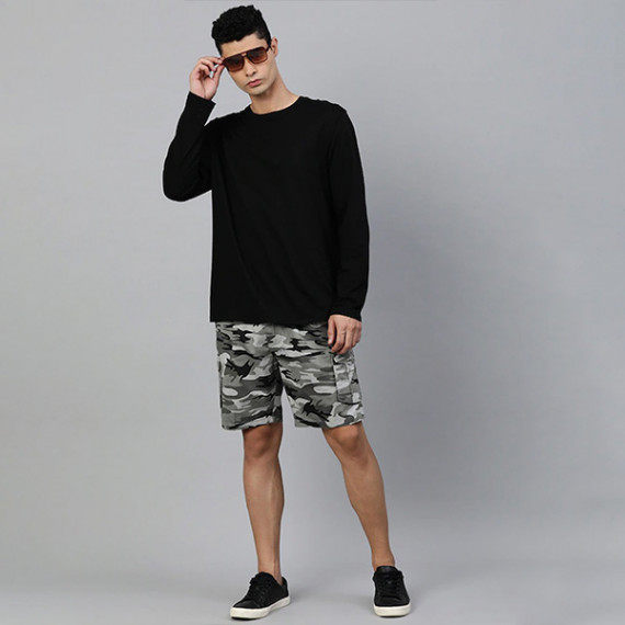 https://www.weardropz.com/products/men-charcoal-grey-camouflage-printed-pure-cotton-cargo-shorts