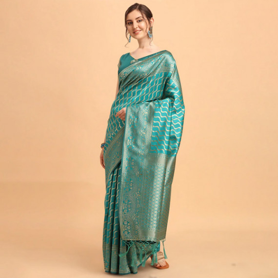 https://www.weardropz.com/products/green-gold-toned-silk-blend-fusion-leheriya-saree